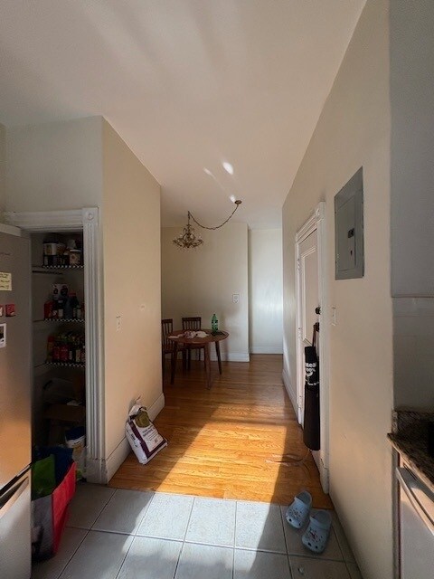 Building Photo - 25 Euston St