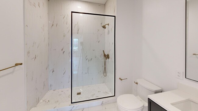 Building Photo - Luxurious Allston 2bd/2ba with washer/dryer in Unit!