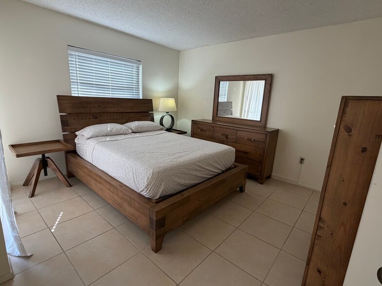 Building Photo - 7209 Cloister Dr