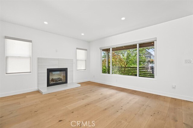 Building Photo - 641 E Grinnell Dr