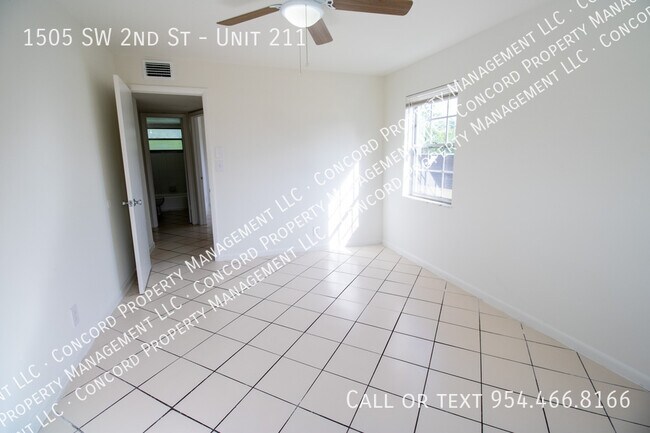 Building Photo - 1505 SW 2nd St