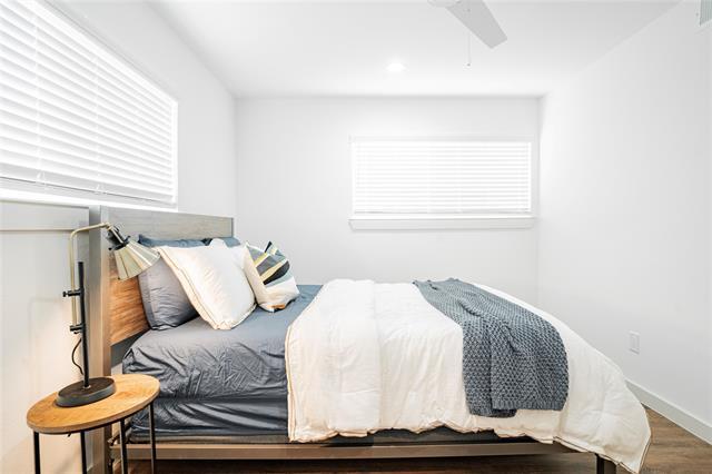 Building Photo - 125 E 8th St