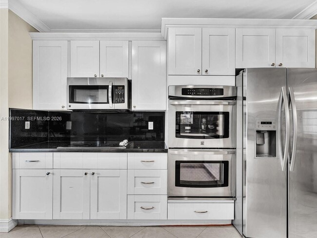 Building Photo - 2901 Hidden Harbour St