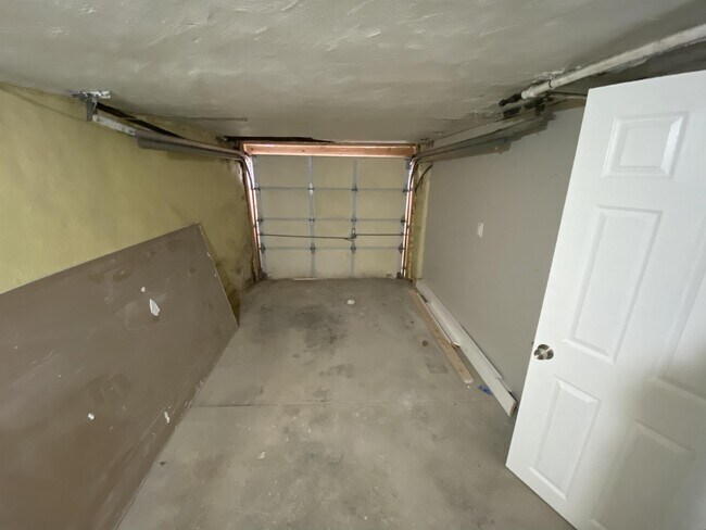 Building Photo - 4124 Greeby St