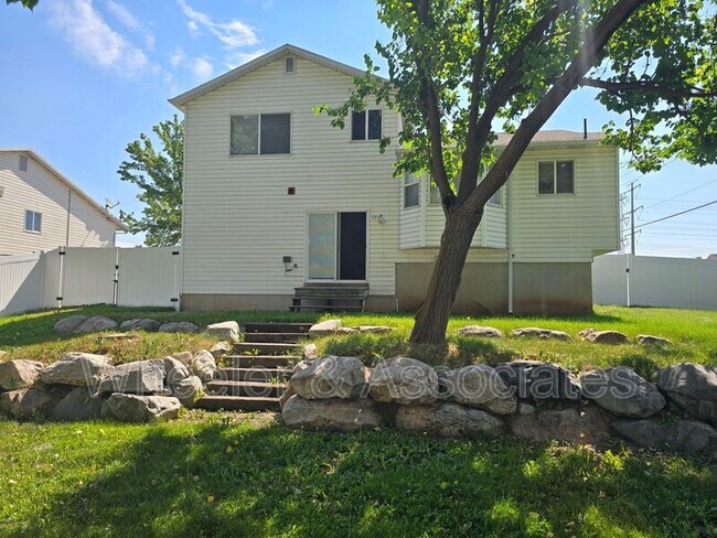 Building Photo - 5593 S 3375 W