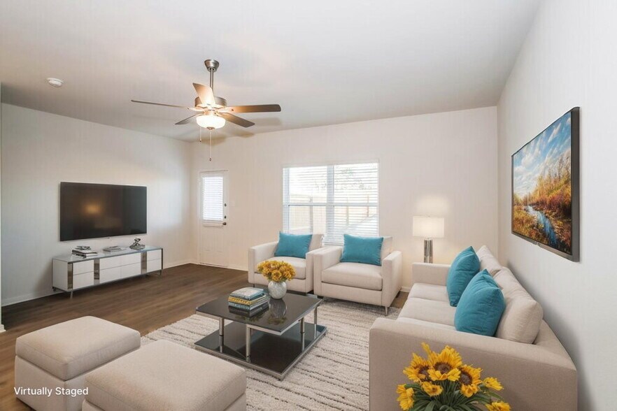 Building Photo - 204 Marsh Ln