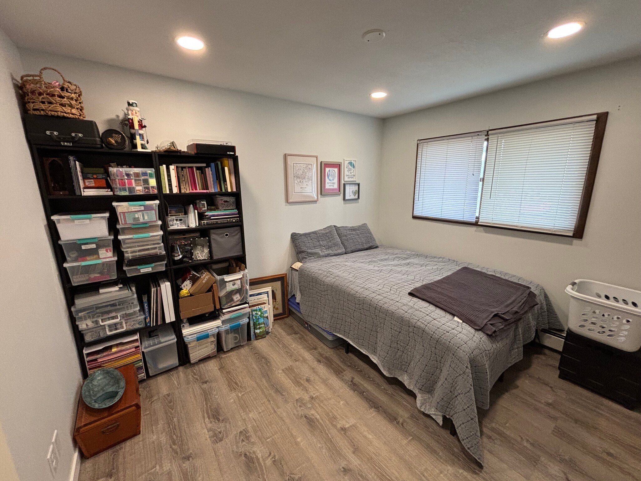 Guest bedroom - 107 11th Ave S