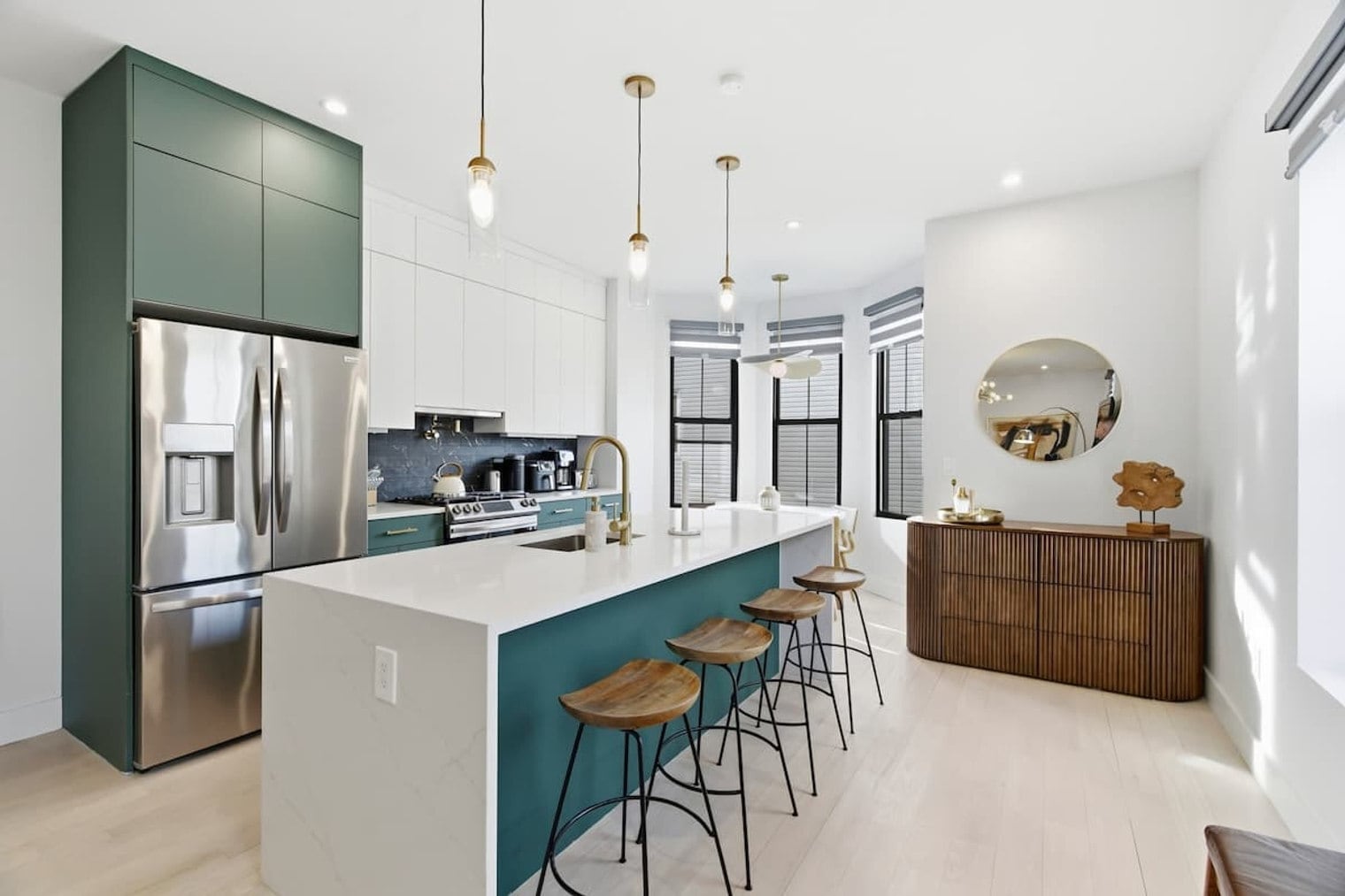 Building Photo - 81 Crescent Ave