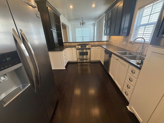 Building Photo - 3325 Chardonnay Ln