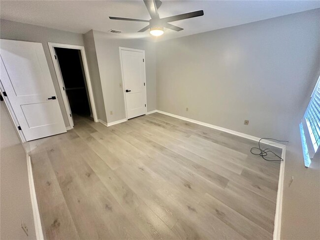 Building Photo - 3555 5th St