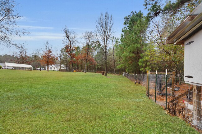 Building Photo - 116 Gregory Dr