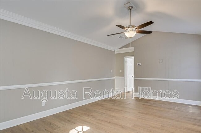 Building Photo - 238 Cavalier Dr