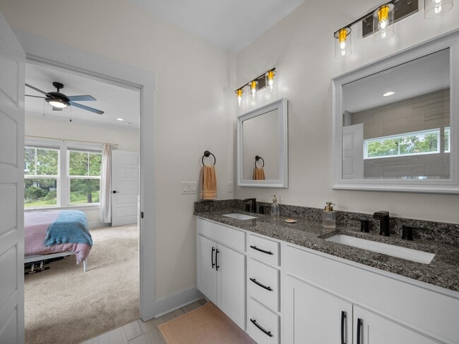 Building Photo - 408 Celtic Ash St