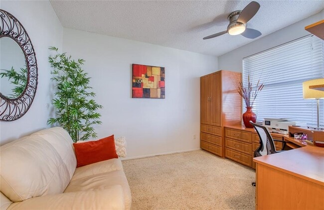 Building Photo - 8040 Sailboat Key Blvd S