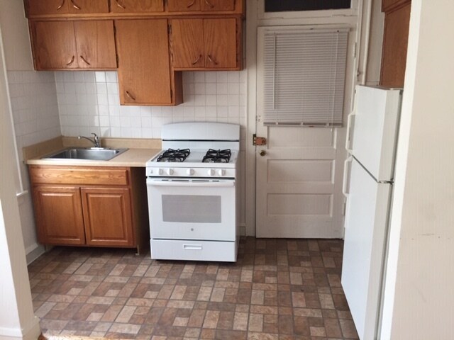 Building Photo - 6032 Irving Park Rd