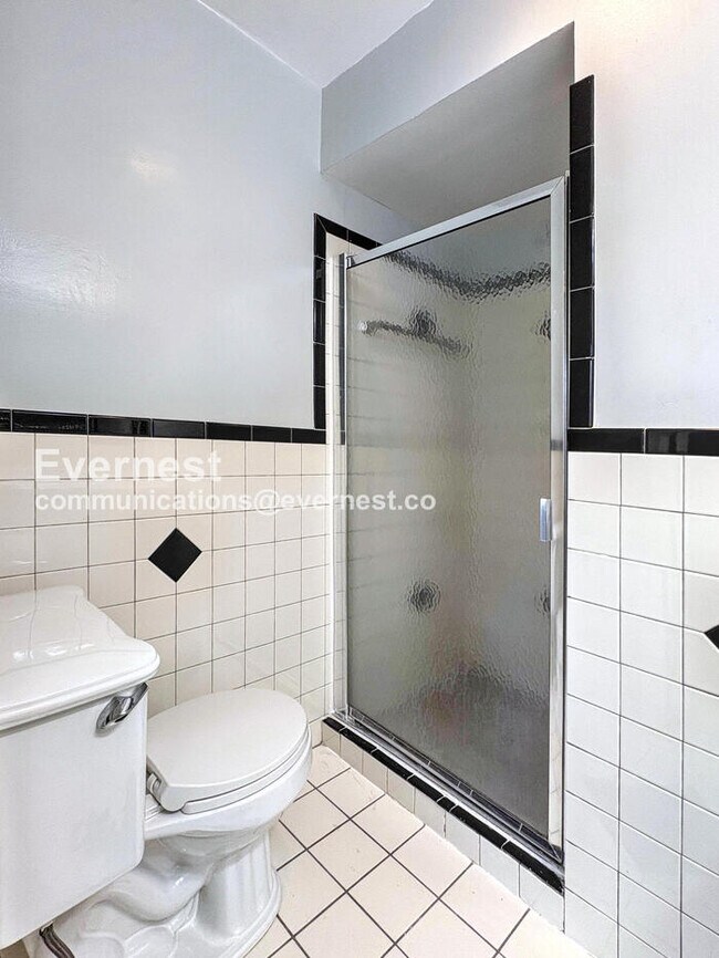 Building Photo - 3314 Huntley Sq Dr