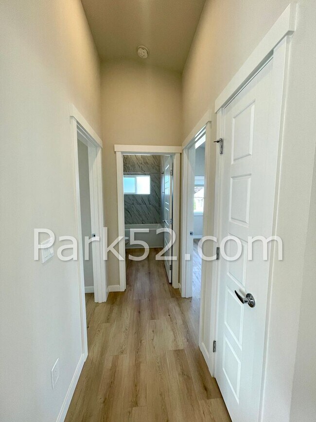 Building Photo - 2 Bedroom ADU Unit in Tacoma