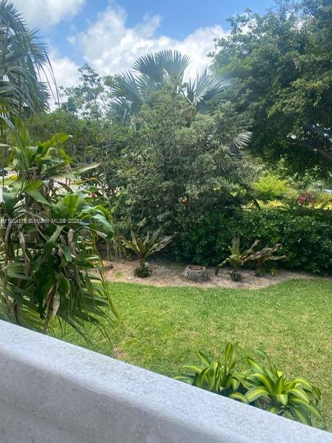 Building Photo - 1121 Crandon Blvd