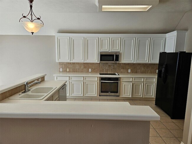 Building Photo - 4434 Grove Park Dr