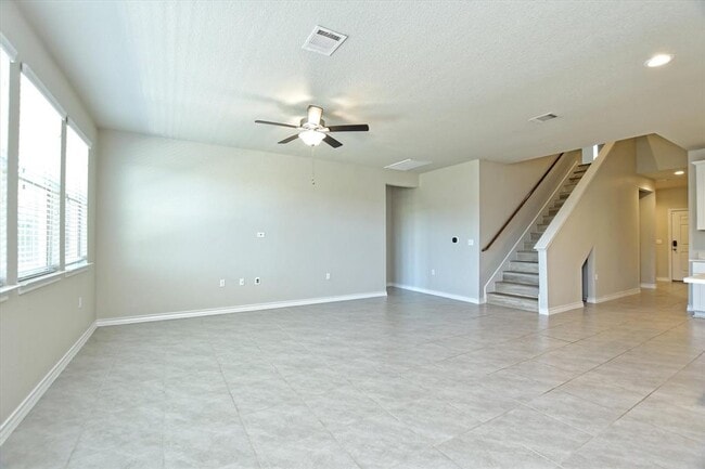 Building Photo - 11732 Saddle Rock Dr
