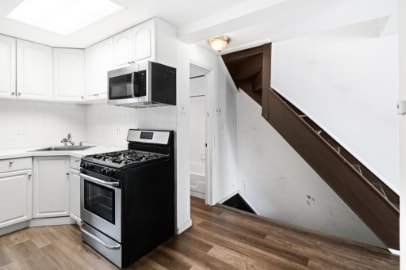 Stainless steel appliances - 533 E Girard Ave