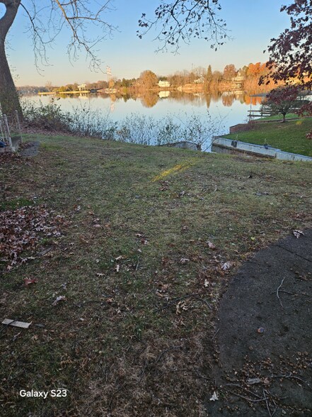 Building Photo - 11800 Sunset Ln