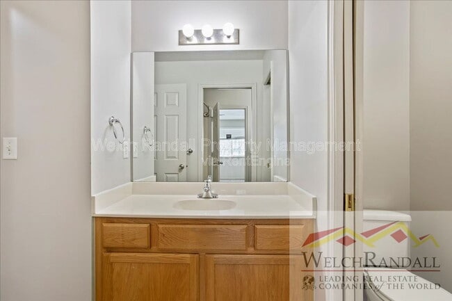 Building Photo - 460 E 475 N