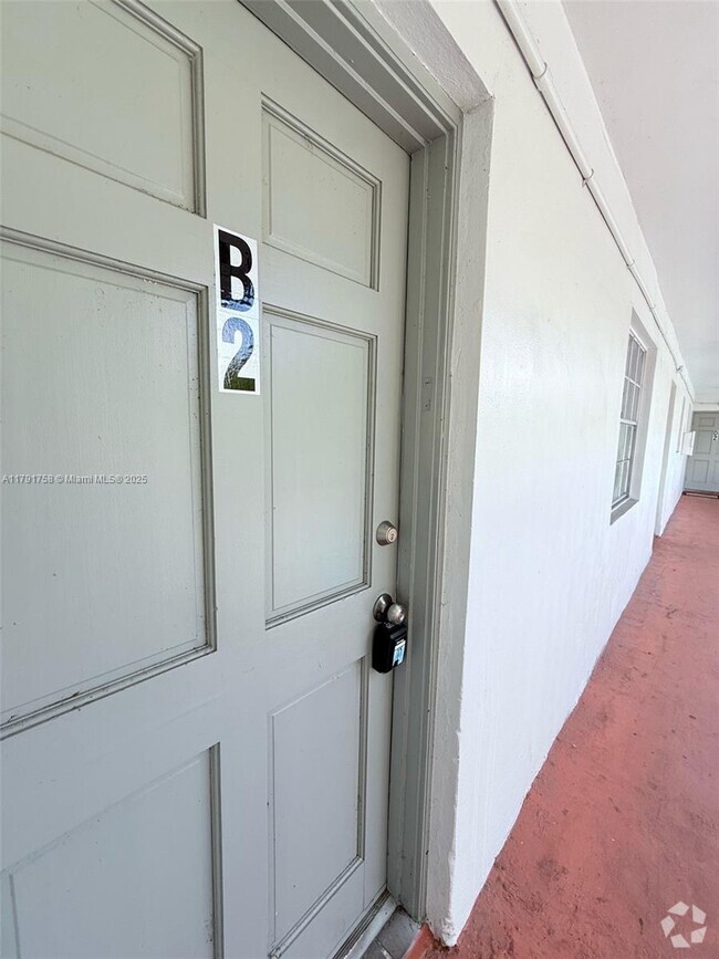 Building Photo - 3100 Coral Springs Dr
