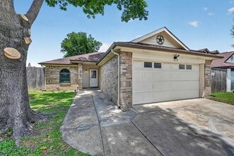 Building Photo - 1419 Woodfern Dr