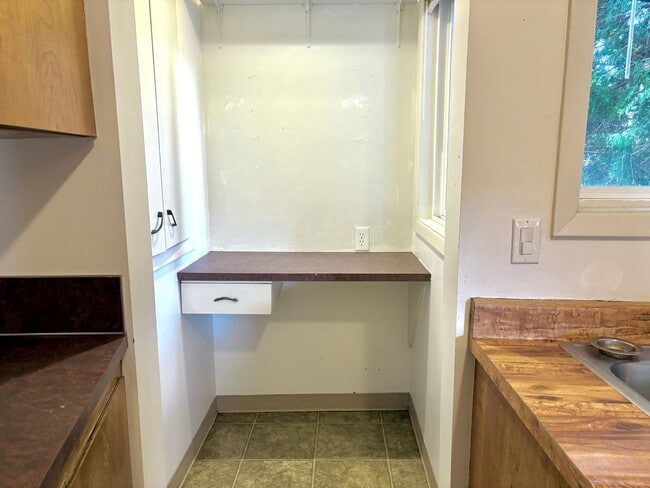 Building Photo - STARM02