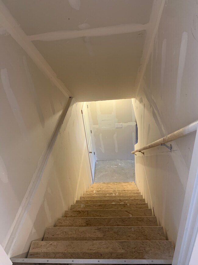 Main to basement stairs - 14937 S Messi St