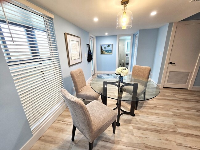 Building Photo - 1357 NE Ocean Blvd