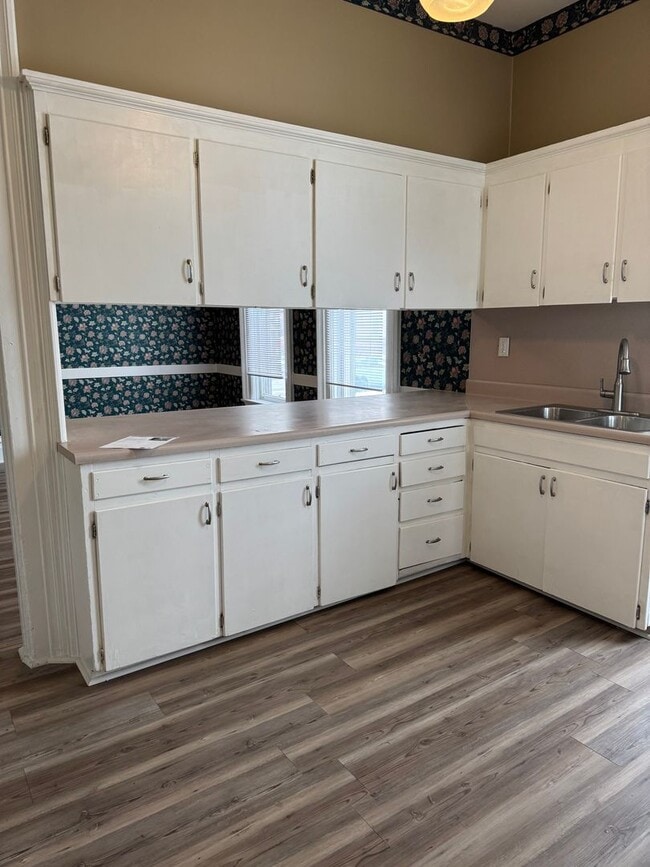 Building Photo - Liberty Duplex