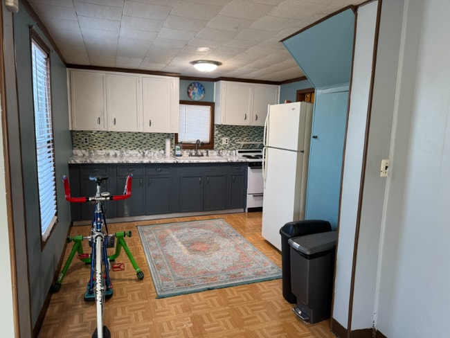 Building Photo - 221 4th St SW