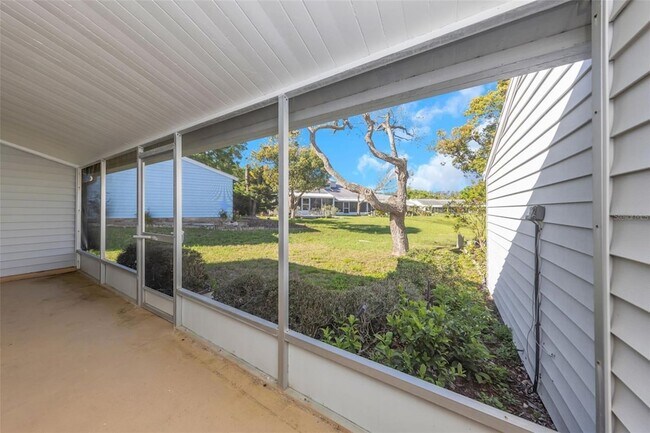 Building Photo - 3121 Beecher Dr E