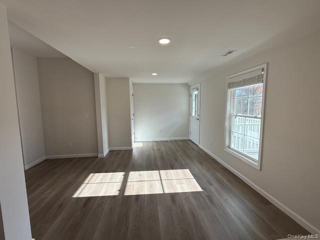 Building Photo - 135 Cooper Rd