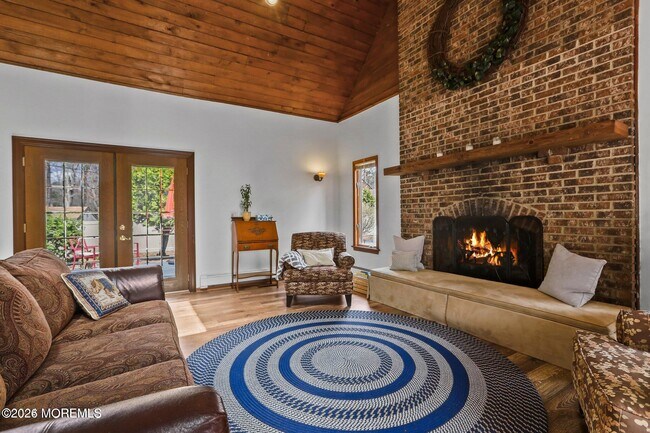 Building Photo - 1244 Whitesville Rd