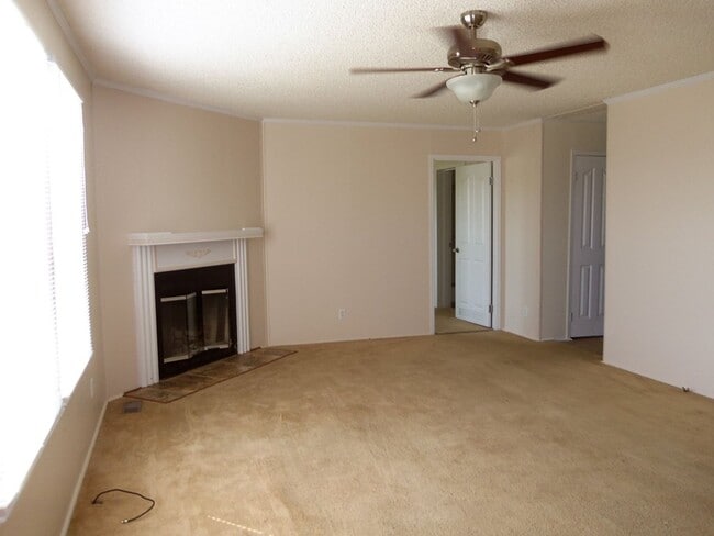 Building Photo - 135 Magnolia Gardens Dr