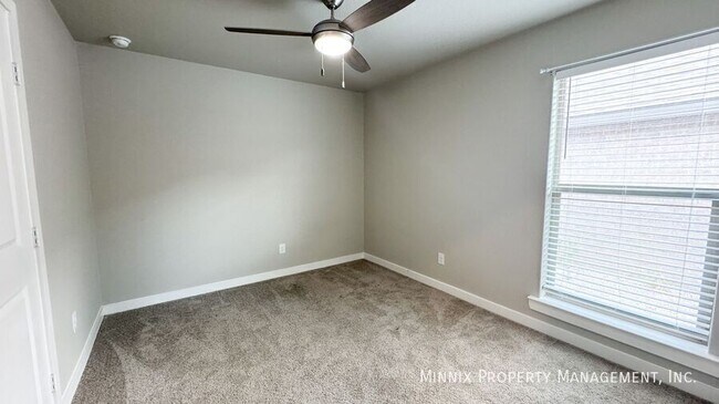 Building Photo - 3219 Abbeville Ave