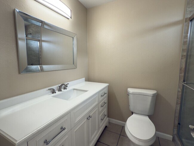 Building Photo - Casa Millar | Spacious Homes for Comfortab...