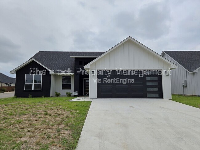 Primary Photo - 9900 Ridings Dr