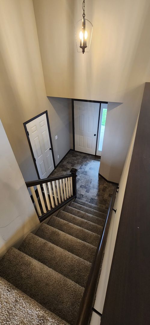 Building Photo - Great 3BR, 2BA St Francis Home Available 8/10!