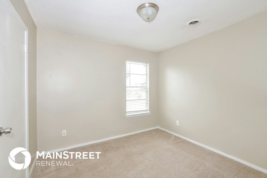 Building Photo - 7065 Markim Dr