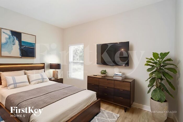 Building Photo - 437 Larino Rd SW