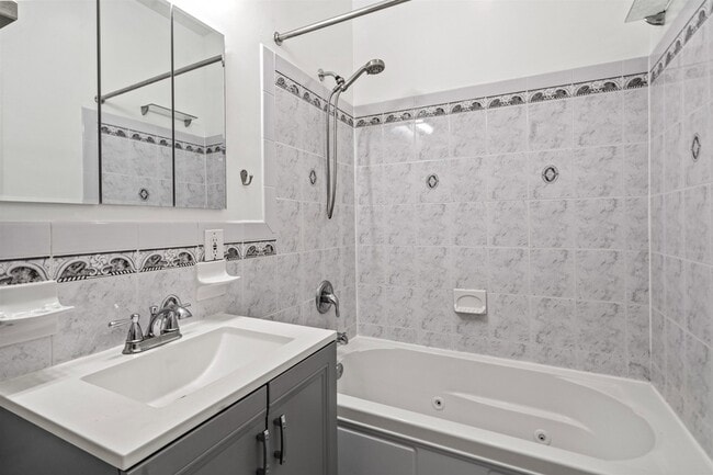 Building Photo - 800 Ocean Ave