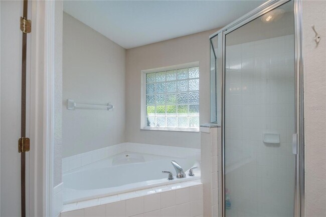 Building Photo - 6375 SW 63rd St