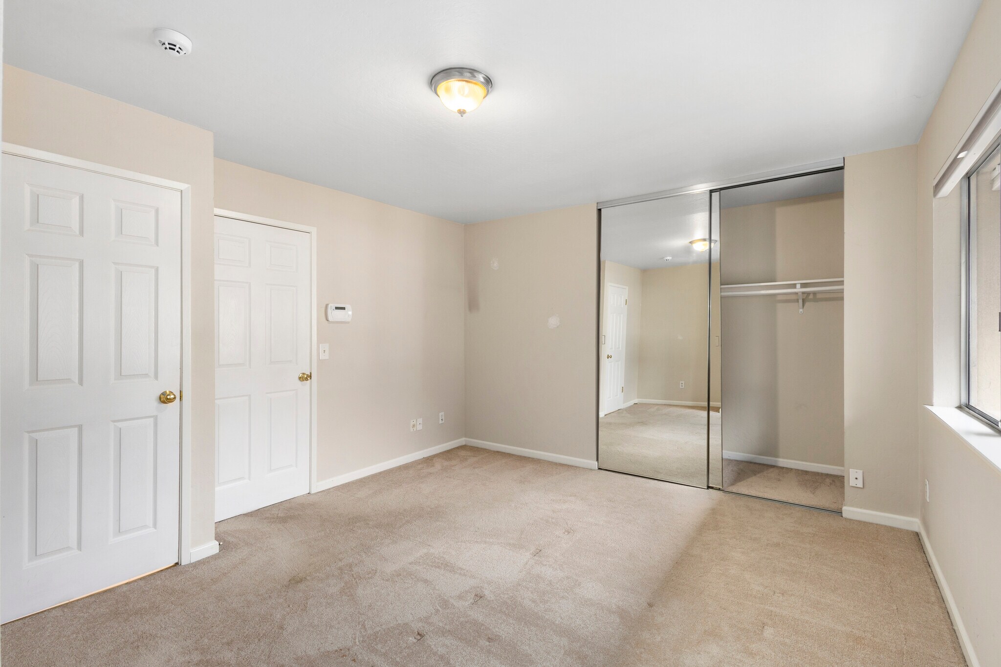 Building Photo - 3858 Maybelle Ave