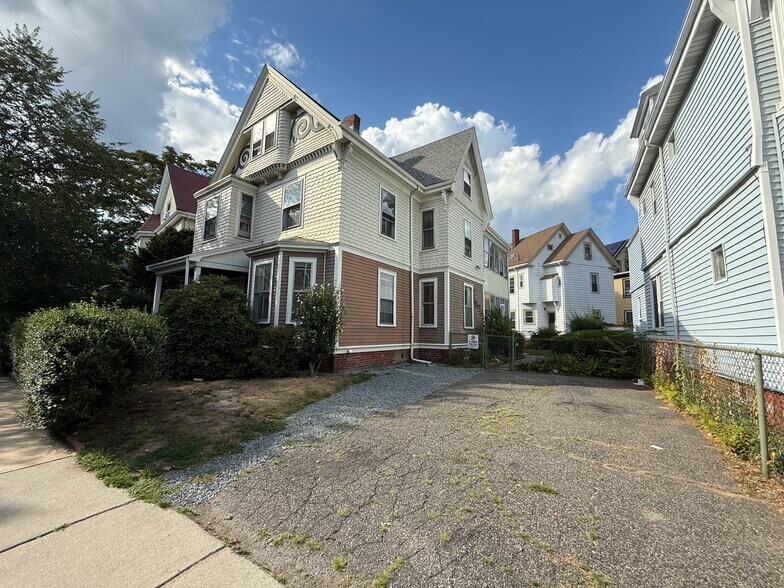 Building Photo - 57 Rindge Ave