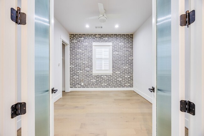 Building Photo - 3503 Mosley Ct