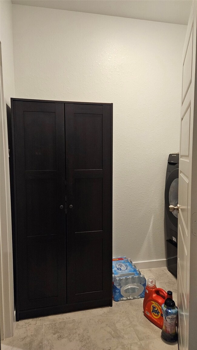 Building Photo - 18218 Bluebird Br Ln
